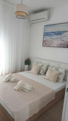 Lara Sea View apartment